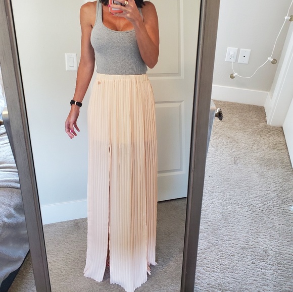 Sheer skirt with built in slip - Picture 2 of 3